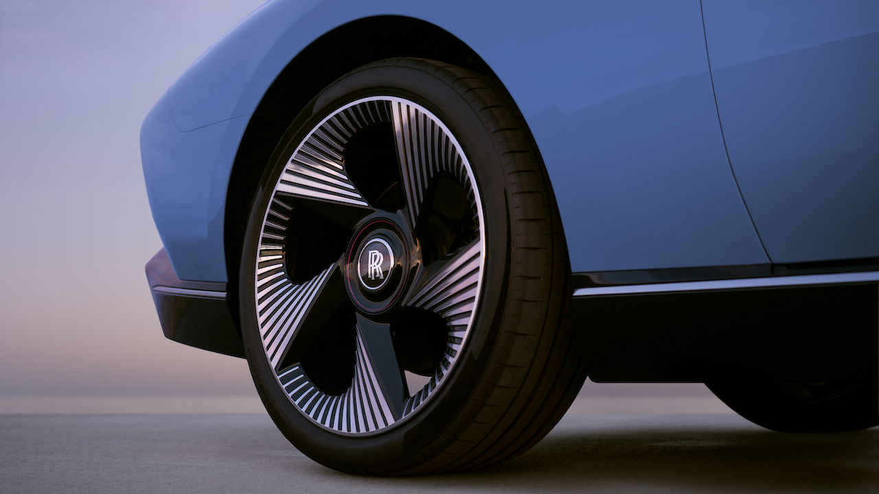 P90636214_highRes_presenting-project-n